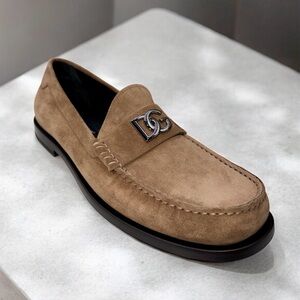 Dolce & Gabbana logo-plaque suede loafers